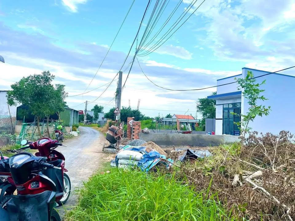 Đất Nền TP. Gò Công 180m² Giá 750 Triệu - Sổ Hồng Chính Chủ