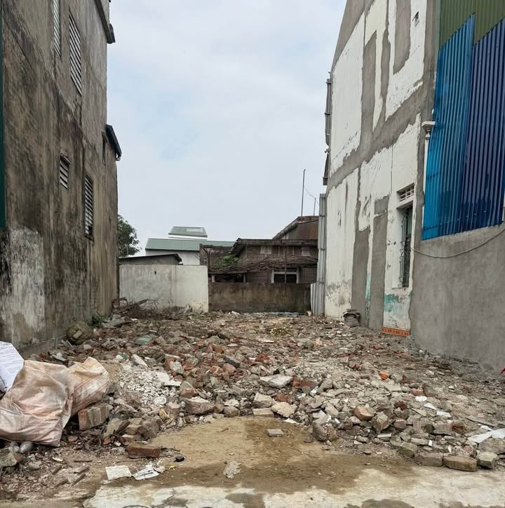 Bán đất Đông Vĩnh TP Vinh 80m² giá 2 tỷ - Sổ đỏ chính chủ