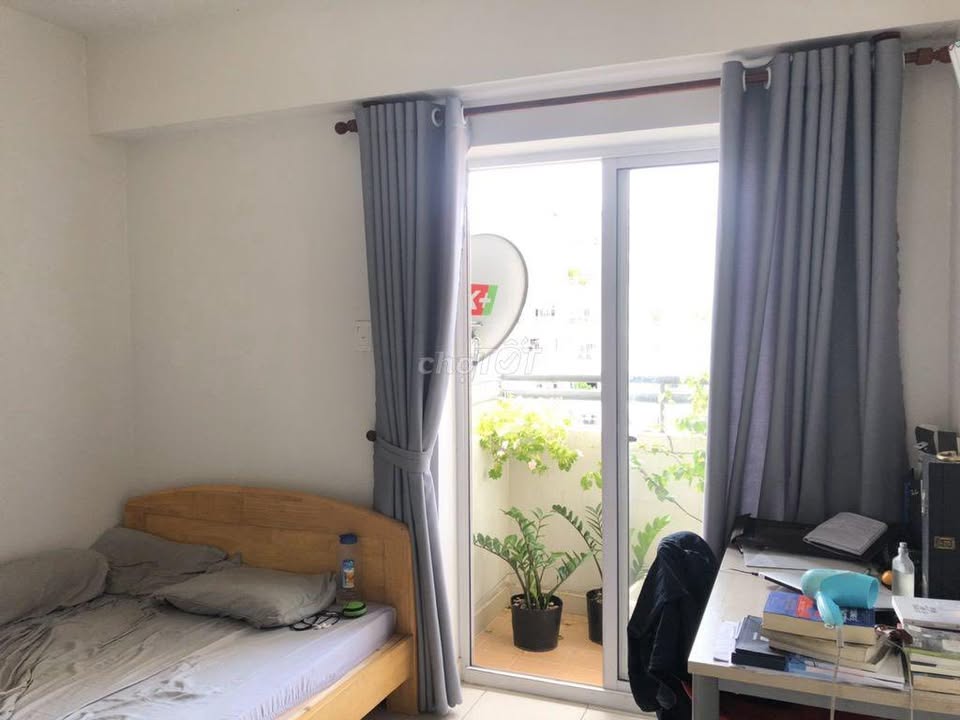 Bán Căn Hộ 60m² Quận 10 - Sổ Hồng Sẵn Sàng, Vị Trí Trung Tâm