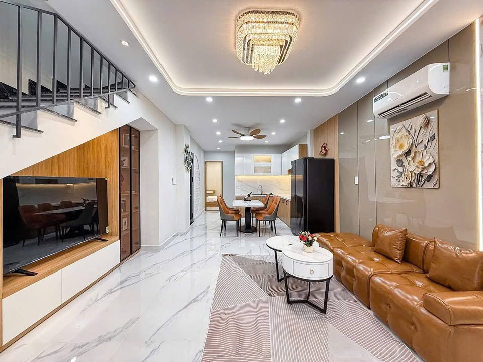 Nhà phố 2 tầng Tân Sơn Nhì 68m² giá 5 tỷ - Sẵn sàng đón Tết!