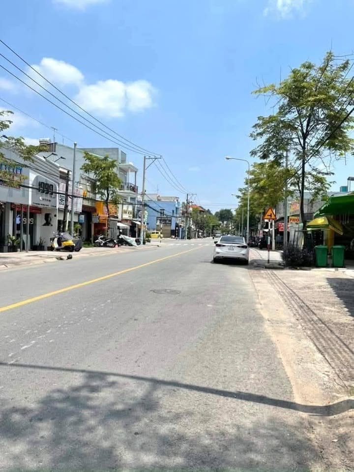 Nhà mặt tiền Bạch Đằng Thủ Dầu Một 162m² - Vị trí đắc địa kinh doanh!