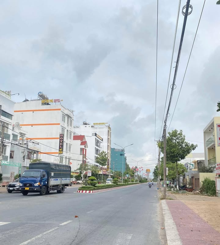 Đất nền góc đẹp 107m² tại đường 848, TP Sa Đéc - Giá chỉ 3 tỷ!