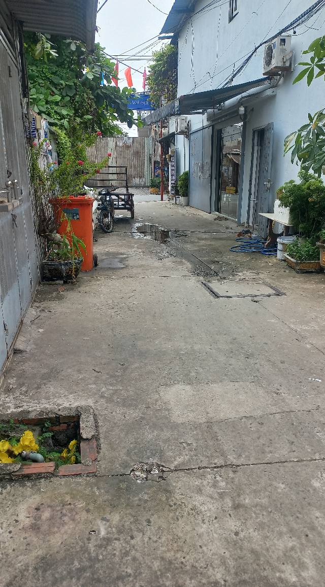 Nhà riêng Thủ Đức 48m² 2.2 tỷ - Ô tô vào tận nhà, sẵn sàng ở ngay!