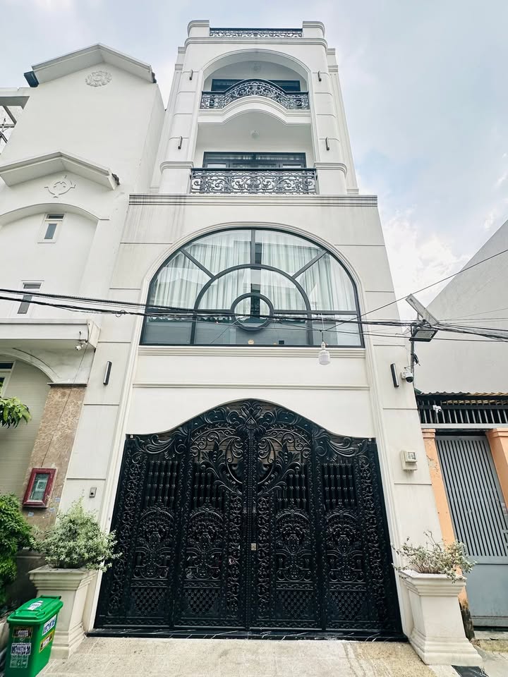 Bán nhà Bình Hưng Hòa Bình Tân 80m² giá 11 tỷ - Xe hơi vào tận nhà!