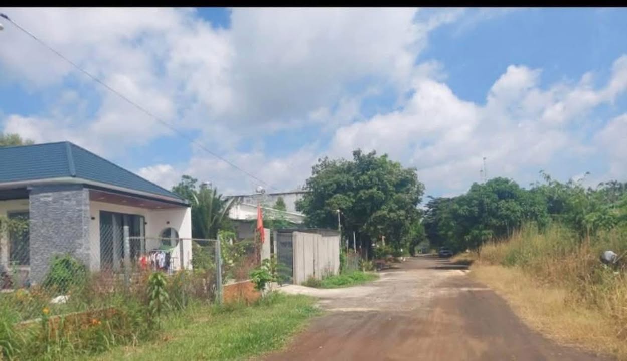 Đất nền Tân Bình, Đồng Xoài 420m² giá 2.5 tỷ - Thổ cư 100% sẵn sàng đầu tư!