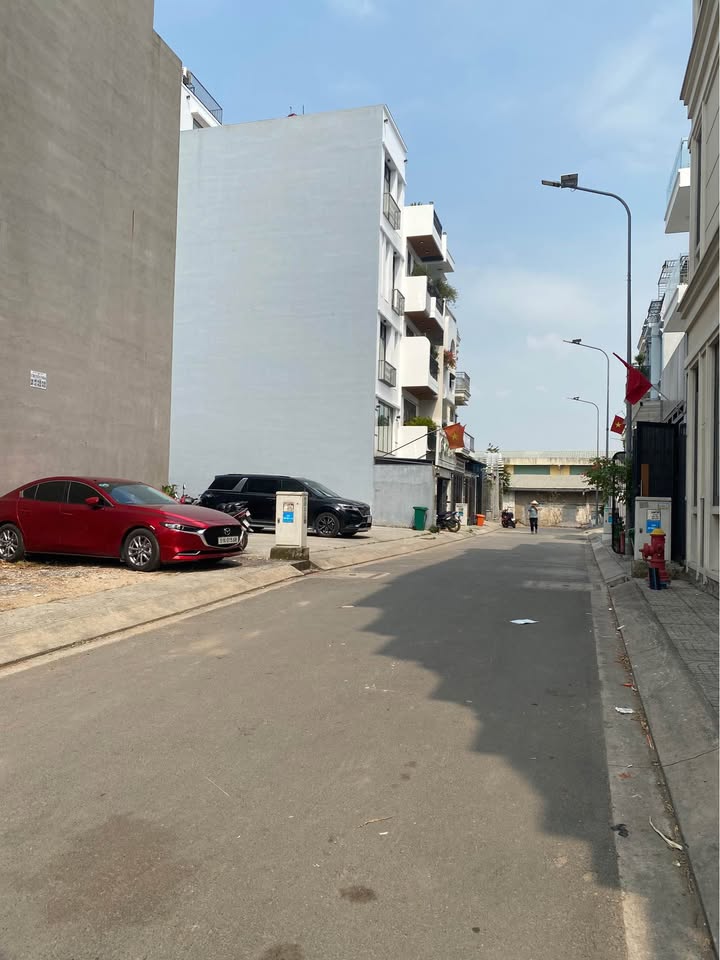 Nhà mặt tiền Hiệp Bình Phước 63m² giá 4.5 tỷ - Mặt tiền kinh doanh!