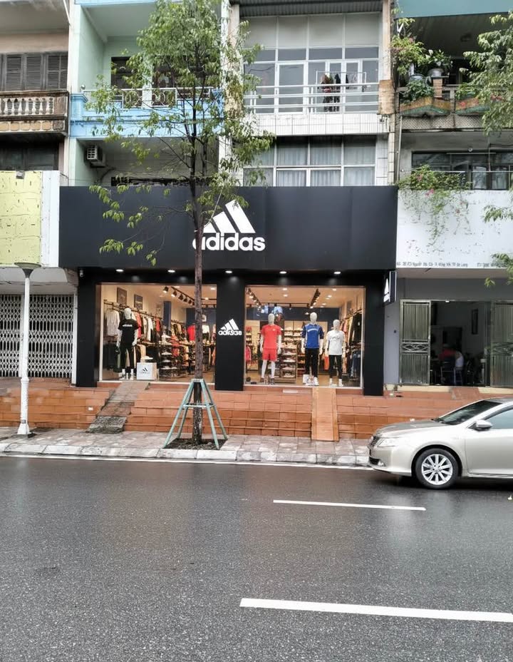 Nhà mặt đường Cột 3 Hạ Long 64m² giá 7 tỷ - Kinh doanh tuyệt vời!