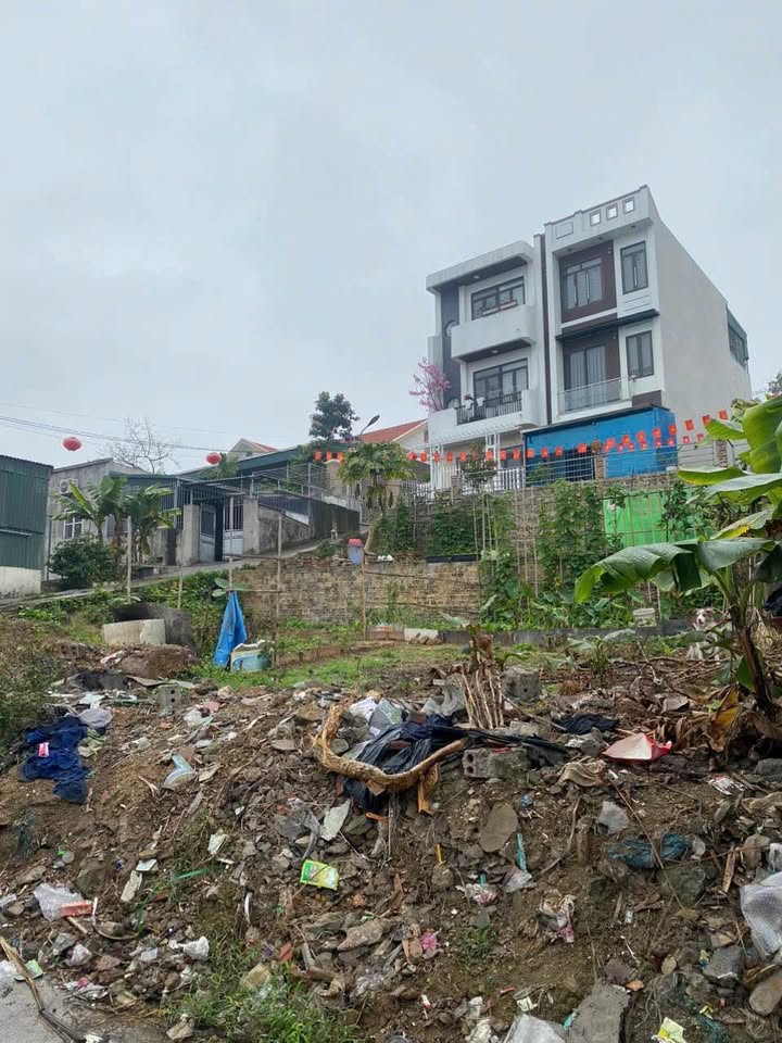 Đất đẹp tại ngõ 20 Cao Thắng, Hạ Long 65.5m² giá chỉ 1.6 tỷ - Sẵn sàng xây dựng!