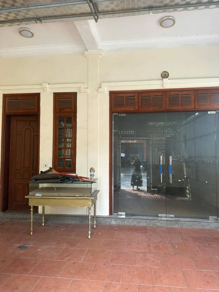 Cho thuê nhà Văn Đức Giai Vinh 150m² 7 triệu - Ô tô vào tận nhà