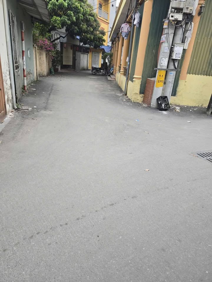 Nhà 4 Tầng Lại Yên, Hoài Đức - 43m² Sổ Đẹp, Giá Tốt