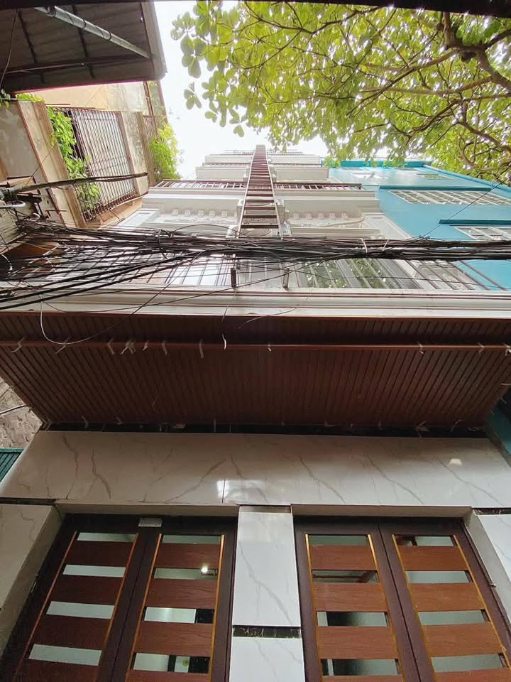 Nhà Riêng Hai Bà Trưng 36m² giá 11.5 tỷ - Lô Góc, Dòng Tiền Vàng!