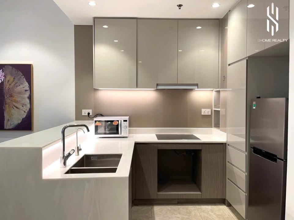 Căn hộ Vinhomes Golden River Q1 2PN giá 28 triệu - Full nội thất cao cấp