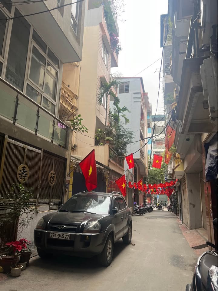 Nhà phân lô Nguyễn Ngọc Nại 45m² 14 tỷ - Ô tô vào tận nhà