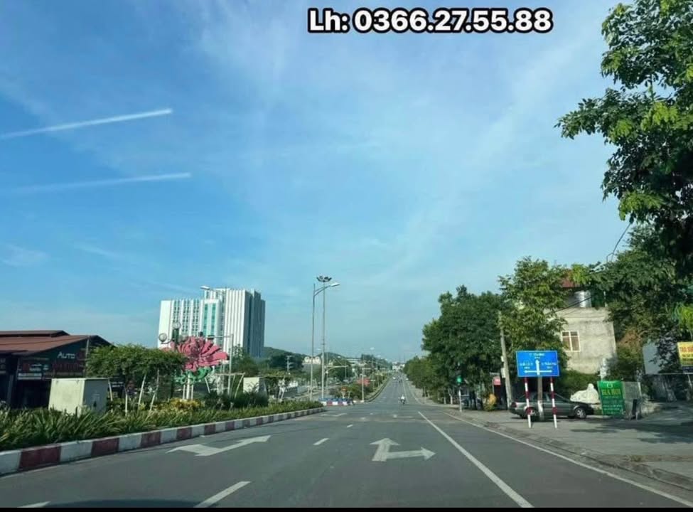 Nhà phố FrontHouse đường Nguyễn Tất Thành 125m² giá 1.8 tỷ - Đối diện cổng trường chuyên!