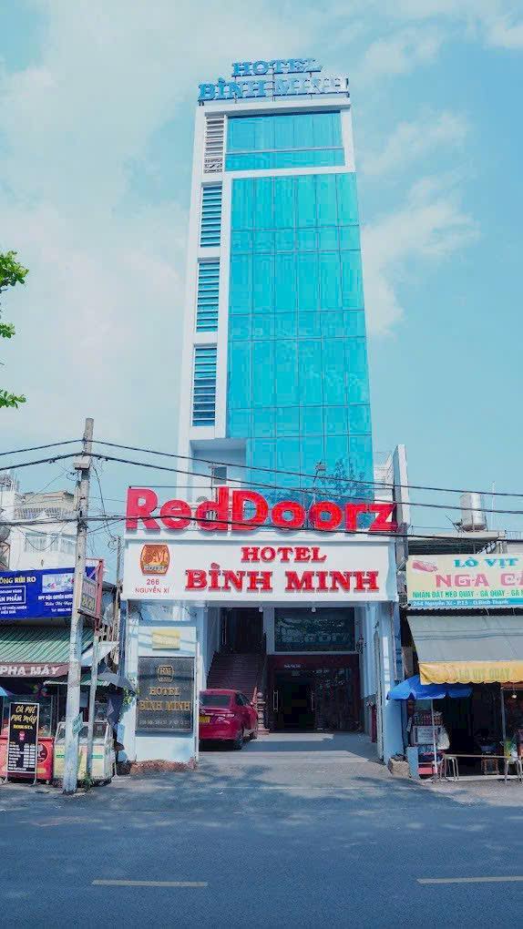 Khách sạn 7 tầng Nguyễn Xí Quận Bình Thạnh 210m² giá 63 tỷ - Đầu tư sinh lời ngay!