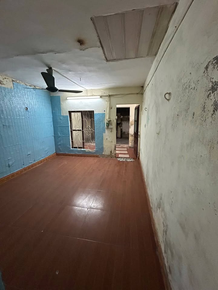 Kho/Nhà mặt ngõ 97 Thái Thịnh 55m² giá 7 triệu - Giá thuê tốt!