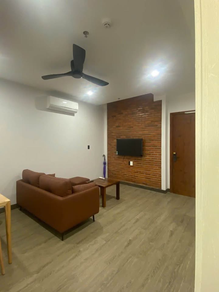 Căn hộ cao cấp Lê Văn Huân 65m² giá 18 triệu - View đẹp gần biển!