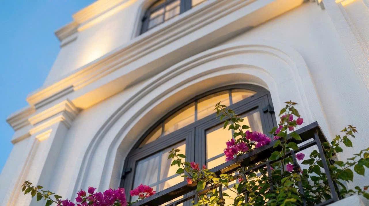 Nhà riêng Việt Hưng Long Biên 40m² 14 tỷ - Ô tô vào tận nhà!