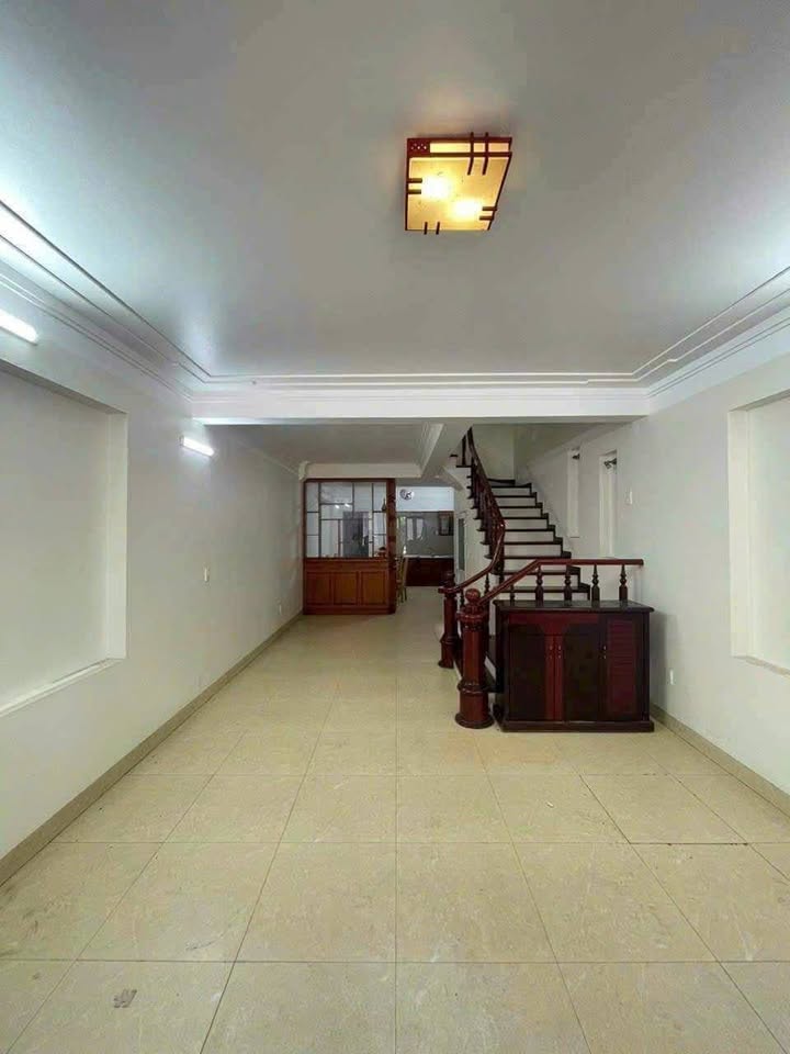 Nhà Riêng Hạ Long 70m² Full Nội Thất - Ô Tô Đỗ Trong Nhà!