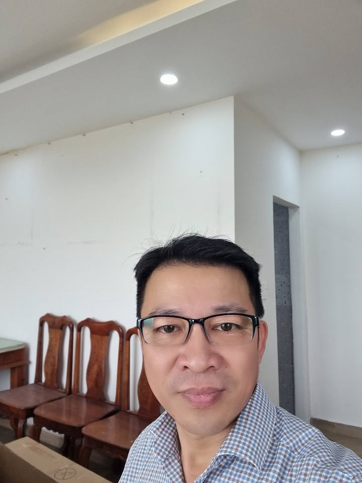 Nhà mặt tiền Hóc Môn 180m² giá 11.5 tỷ - Mặt tiền kinh doanh sầm uất!