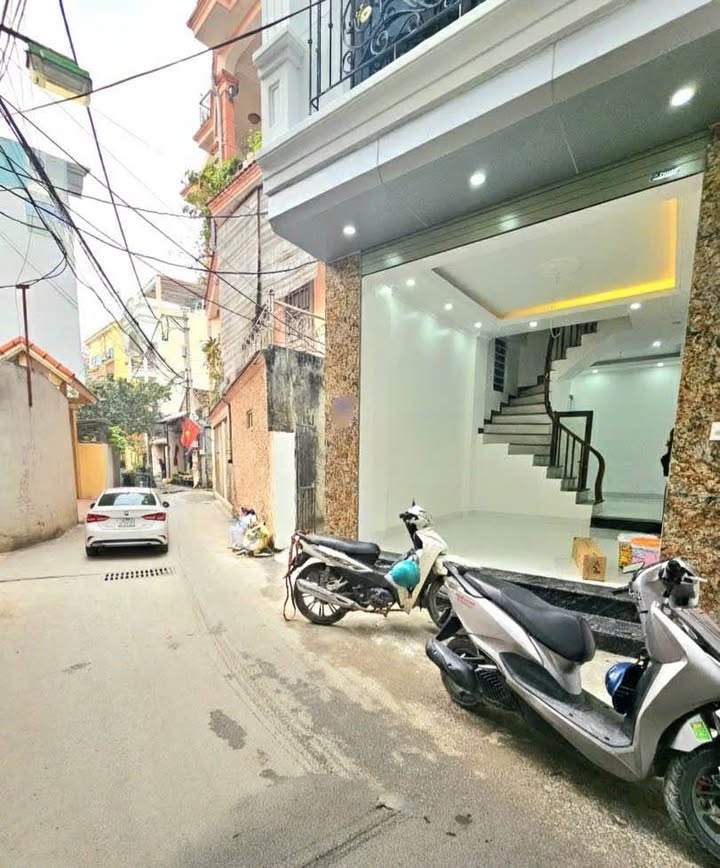 Nhà Phố Cầu Diễn, Nam Từ Liêm 37m² giá 8 tỷ - Mặt tiền kinh doanh!