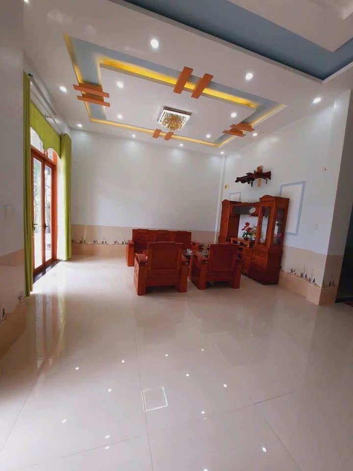 Nhà nguyên căn Phường Kim Long, Huế 3 phòng ngủ, chỉ 3 triệu/tháng - Thuận tiện, gần trung tâm!