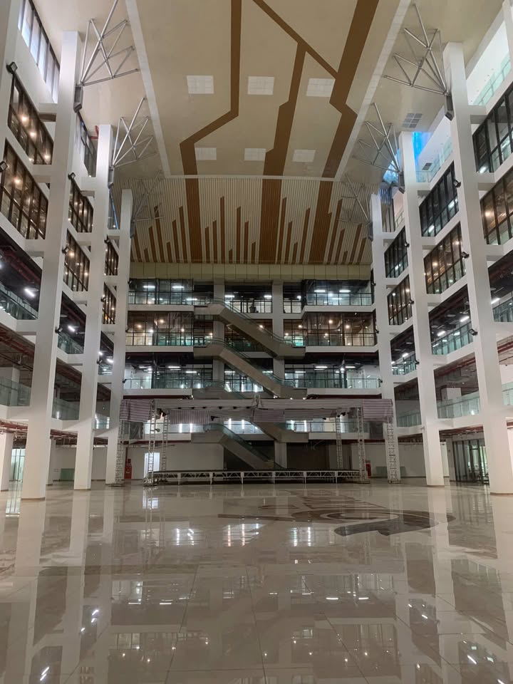 Cho Thuê Văn Phòng 6H ELEMENT Tây Hồ 83m² Giá 41.5 Triệu - Vị Trí Trung Tâm!