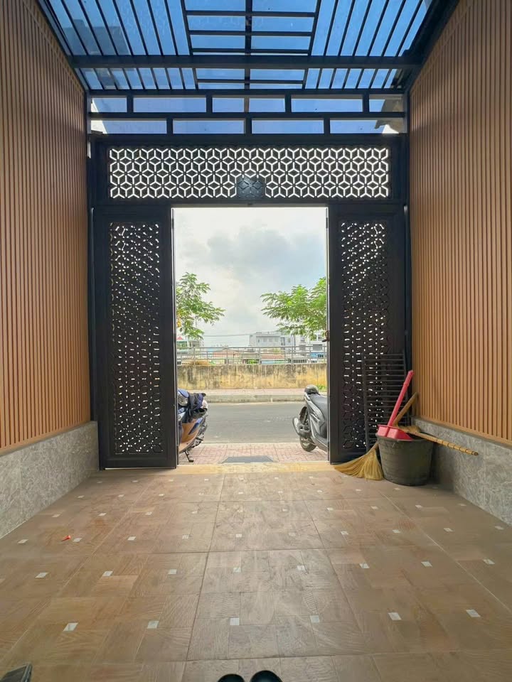 Nhà phố Mễ Cốc Quận 8 41m² giá 8.69 tỷ - Full nội thất, vào ở ngay!