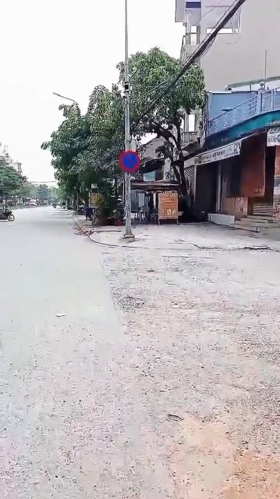 Nhà phố Lê Thị Riêng Quận 12 107m² hơn 5 tỷ - Mặt tiền kinh doanh!