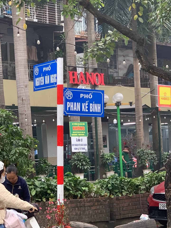 Nhà Phố Phan Kế Bính, Ba Đình 40m² - Mặt tiền kinh doanh, Ô tô đỗ cửa!