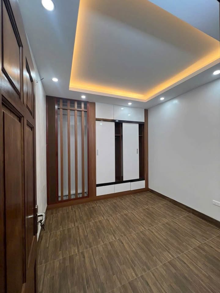 Bán nhà DV Vân Canh 40m² giá 11.5 tỷ - Vị trí đẹp sổ đỏ sẵn!