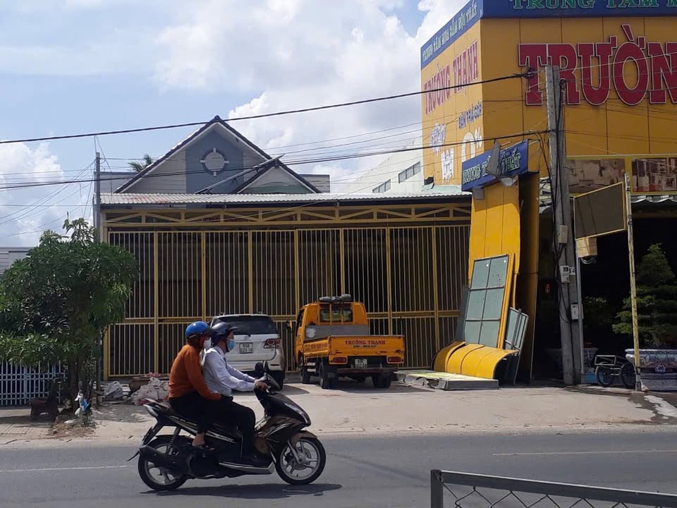 Nhà mặt tiền Quốc lộ 1 Cà Mau 770m² - Vị trí đắc địa kinh doanh ngay!