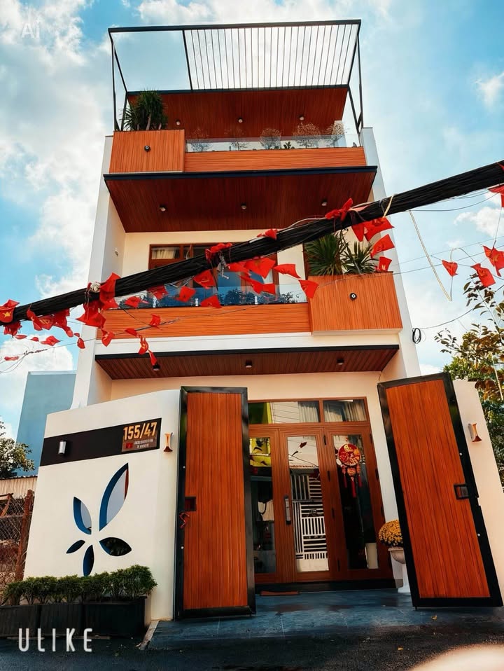 Nhà 3 tầng 240m² tại Trần Đình Nam, Đà Nẵng giá 5.98 tỷ - Thiết kế hiện đại, full nội thất!