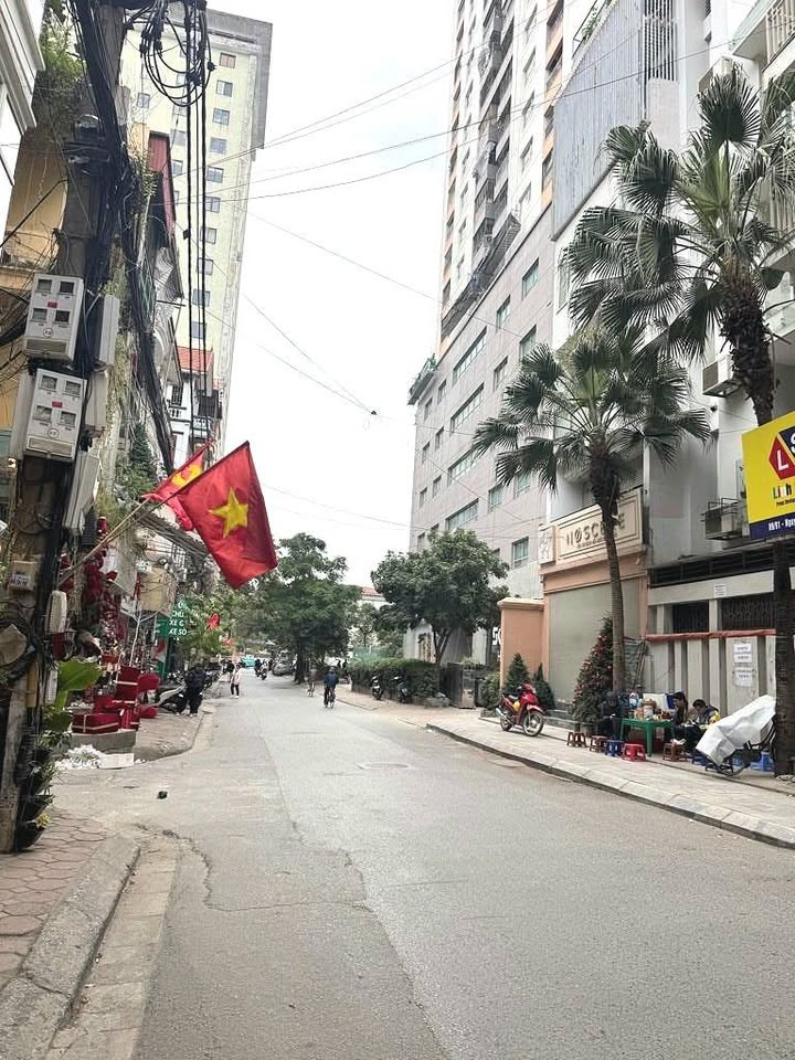 Nhà mặt phố Nguyễn Chí Thanh 36m² 23 tỷ - Đầu tư sinh lời vượt trội!