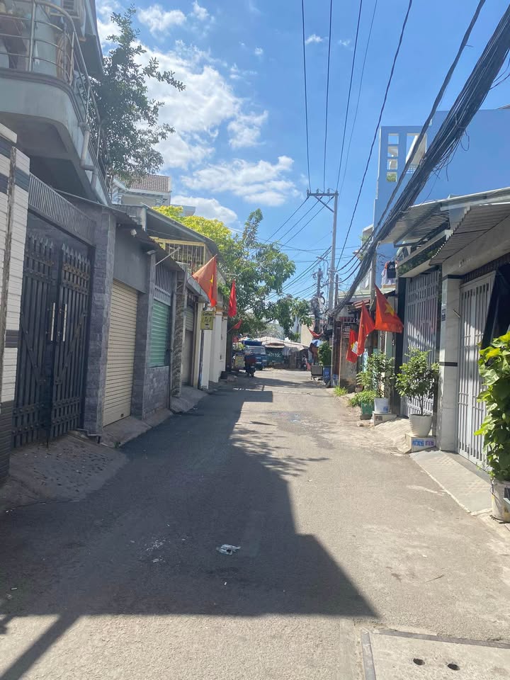 Bán nhà Hiệp Bình Chánh Thủ Đức 80m² giá 5.8 tỷ - Ô tô vào tận nhà