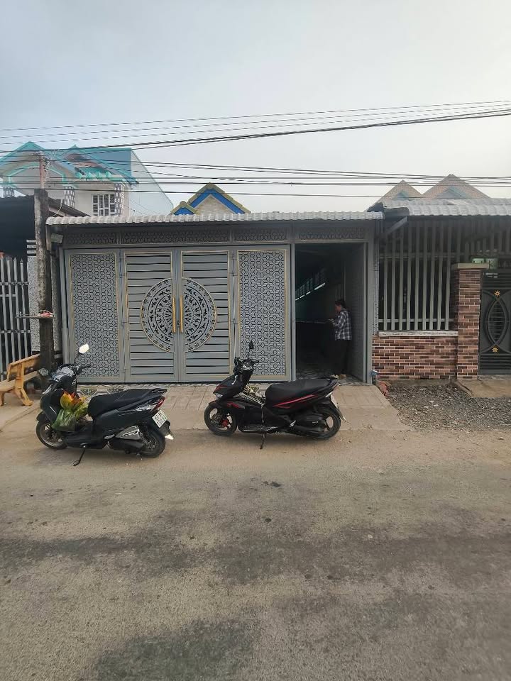 Nhà mặt tiền Gò Công Đông 160m² giá hơn 1 tỷ - Thích hợp KD