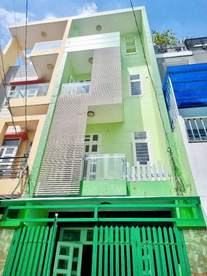 Nhà Lê Văn Quới Bình Tân 68m² - Ô tô vào tận nhà, sẵn sàng ở!