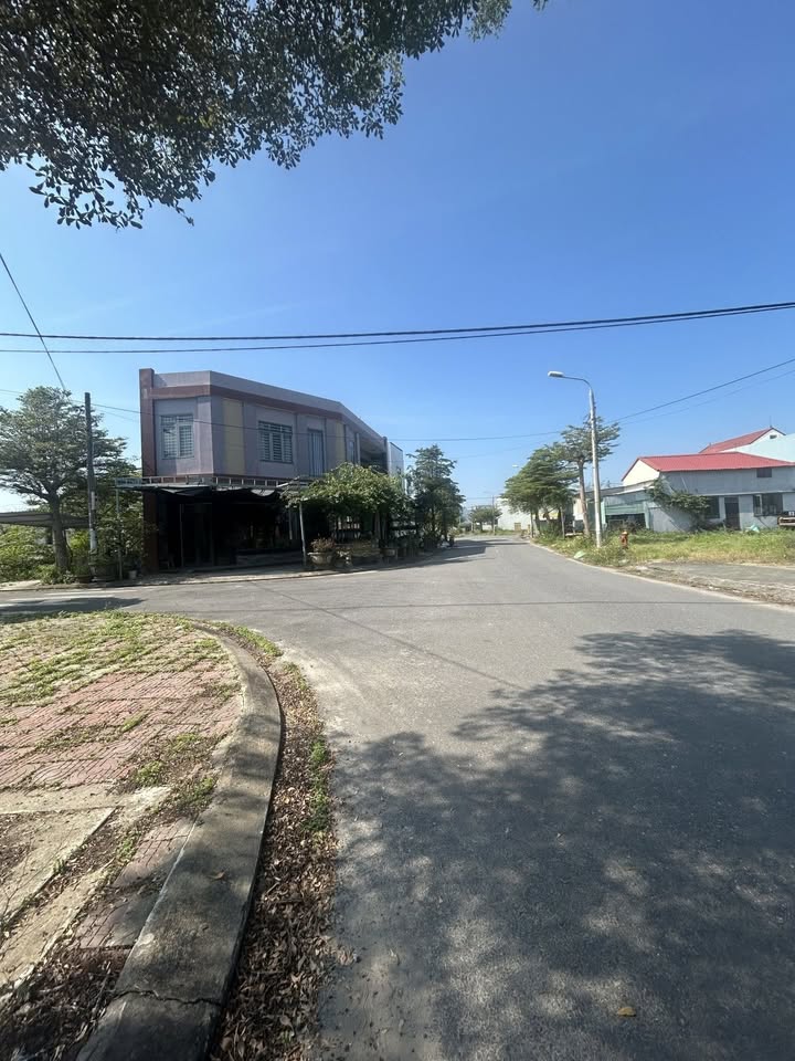 Đất Lô Góc Ngân Câu - Ngân Giang 151m² - Giá 4 Tỷ/Sổ Hồng