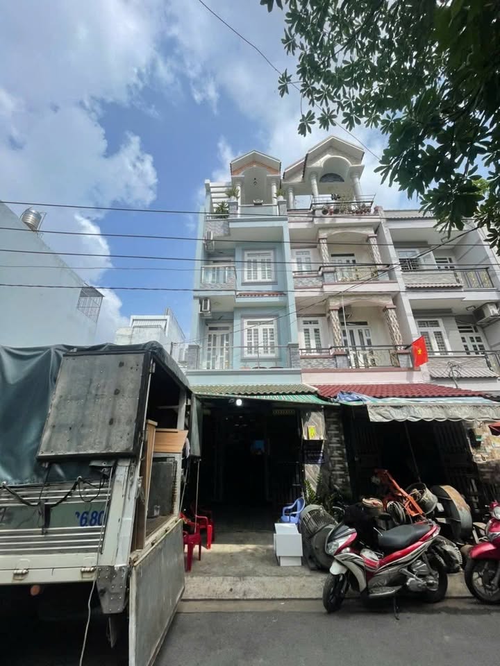 Townhouse 4 tầng Hương Lộ 2, Bình Tân 64m² giá 6.9 tỷ - Chính chủ, nội thất sang trọng!