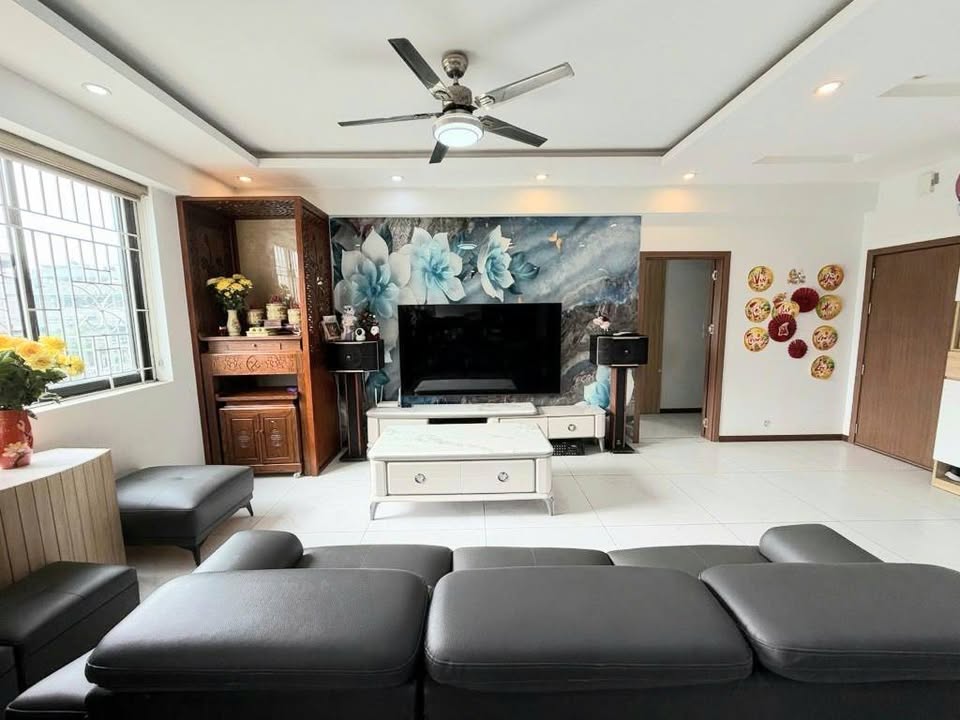 Căn hộ Hoàng Đạo Thúy Cầu Giấy 67m² 5.45 tỷ - Căn góc thoáng sáng!