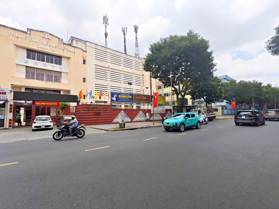 Nhà phố Quận 10 63m² Sổ hồng sẵn, Vị trí đắc địa ngay 3/2