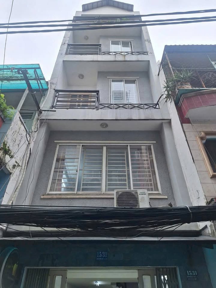 Nhà bán Quận 10, 33m², giá 8.15 tỷ - Chính chủ, giao ngay!