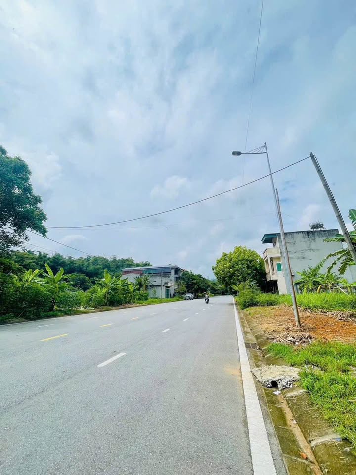 Đất nền phường Cam Đường 125m² giá 1.3 tỷ - Sổ hồng chính chủ!