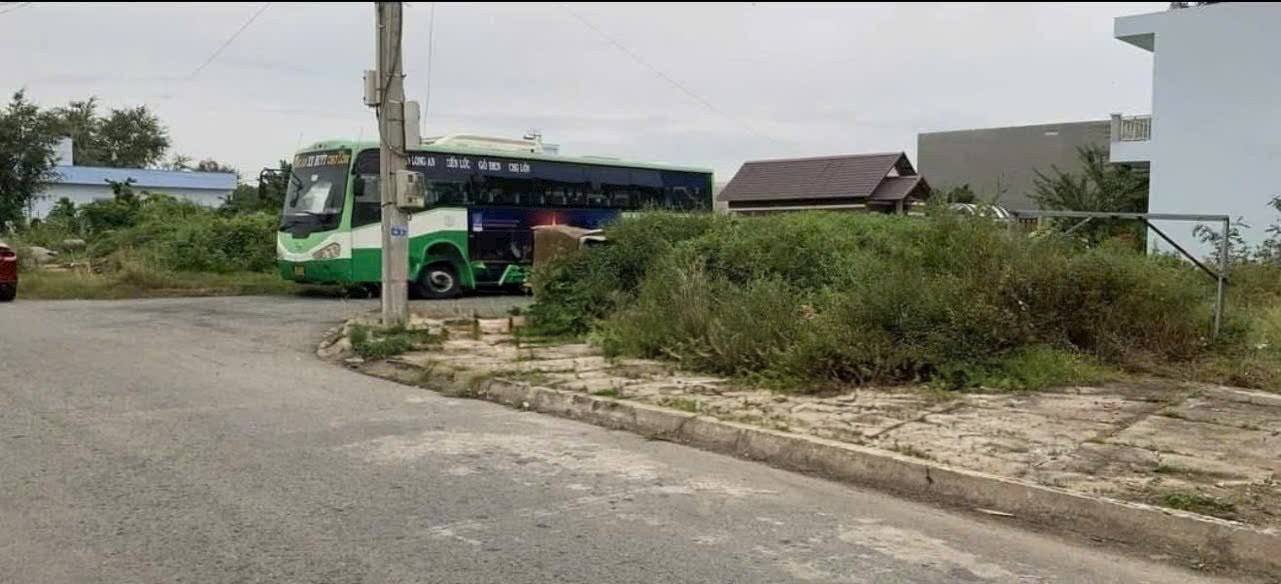 Đất nền KDC Tỉnh Ủy Tân An 140m² giá 2.5 tỷ - Sổ đỏ chính chủ