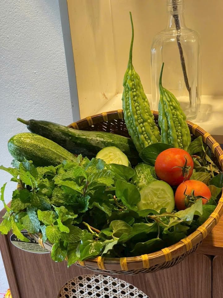 Thuê nhà hẻm Phạm Văn Đồng TP Quảng Ngãi 5PN giá 5 triệu - Ô tô vào tận nhà!