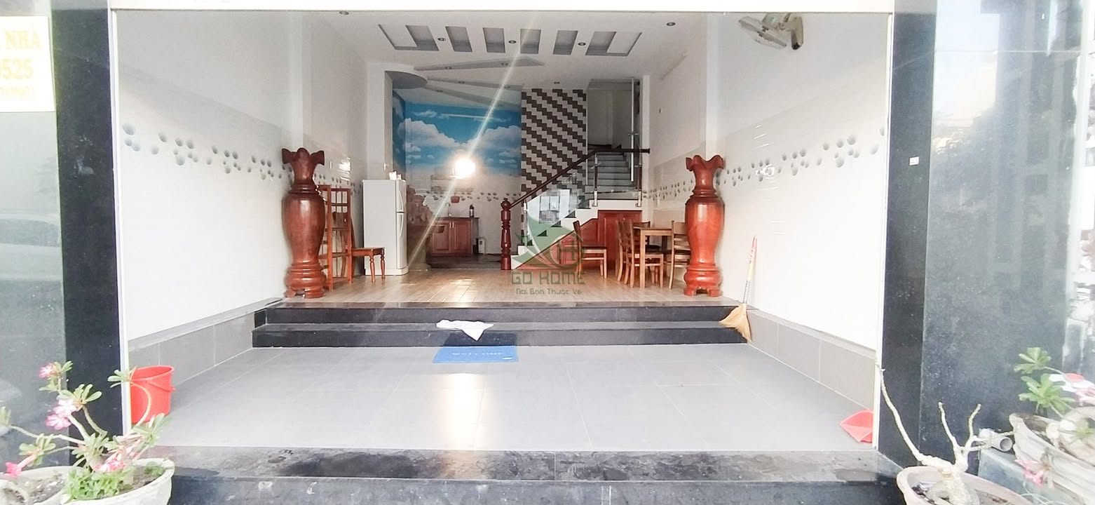 Nhà phố Vĩnh Hòa, Nha Trang 55m² giá 10 triệu - Mặt tiền kinh doanh đắc địa!