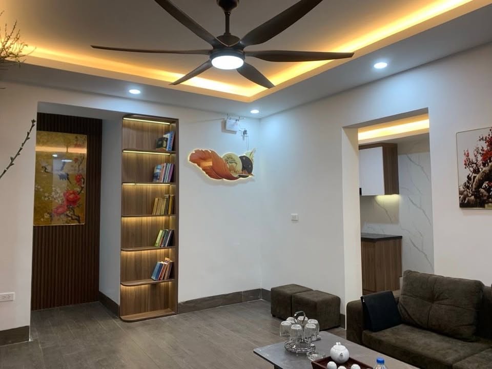 Shophouse Nguyễn Tất Thành, Cầu Giấy 80m² giá 5.5 tỷ - Sổ đỏ chính chủ, full nội thất