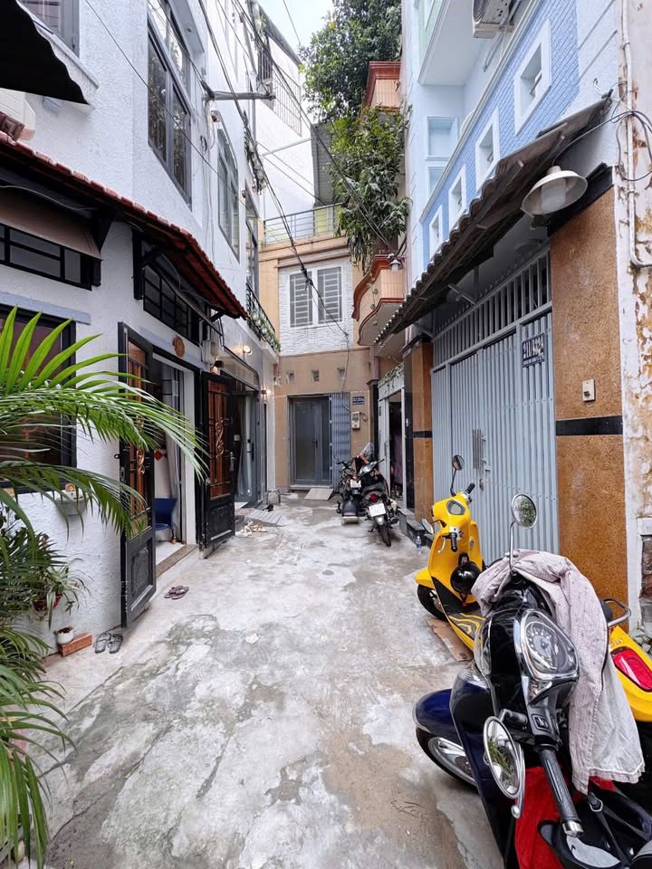 Nhà Phố Hoàng Hoa Thám, Phú Nhuận - 31m² GIẢM 300 Triệu, Sẵn Sàng Ở Ngay!