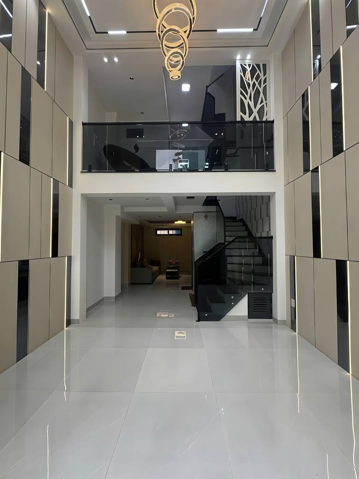 Nhà HXH Gò Vấp 46m² 5 Tầng - Sẵn Sàng Dọn Vào Ở Ngay!