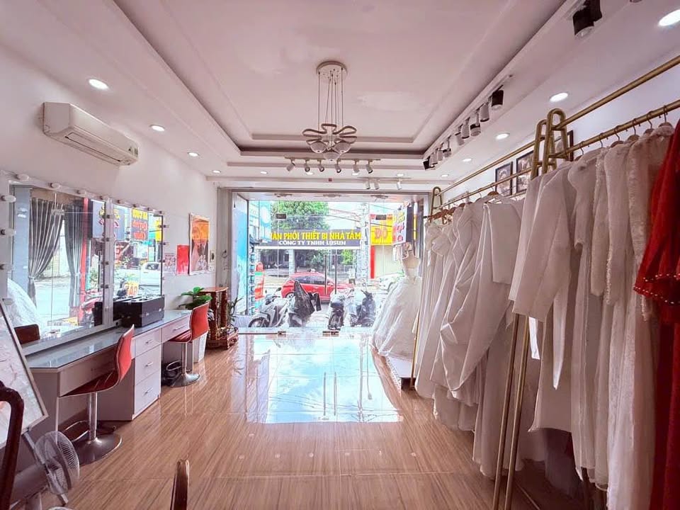 Nhà phố mặt tiền Nguyễn Ảnh Thủ Q12 100m² 11 tỷ - Vị trí đắc địa kinh doanh sầm uất!